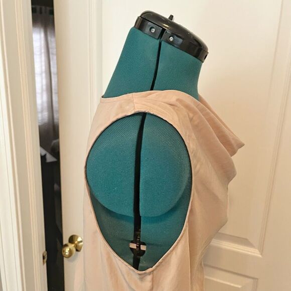 GAP Ruffle on Side Sleeveless Elastic Stretch Waist Lightweight Unlined Dress - Picture 8 of 13